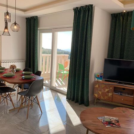 Apartments Carol ツァヴタット エクステリア 写真